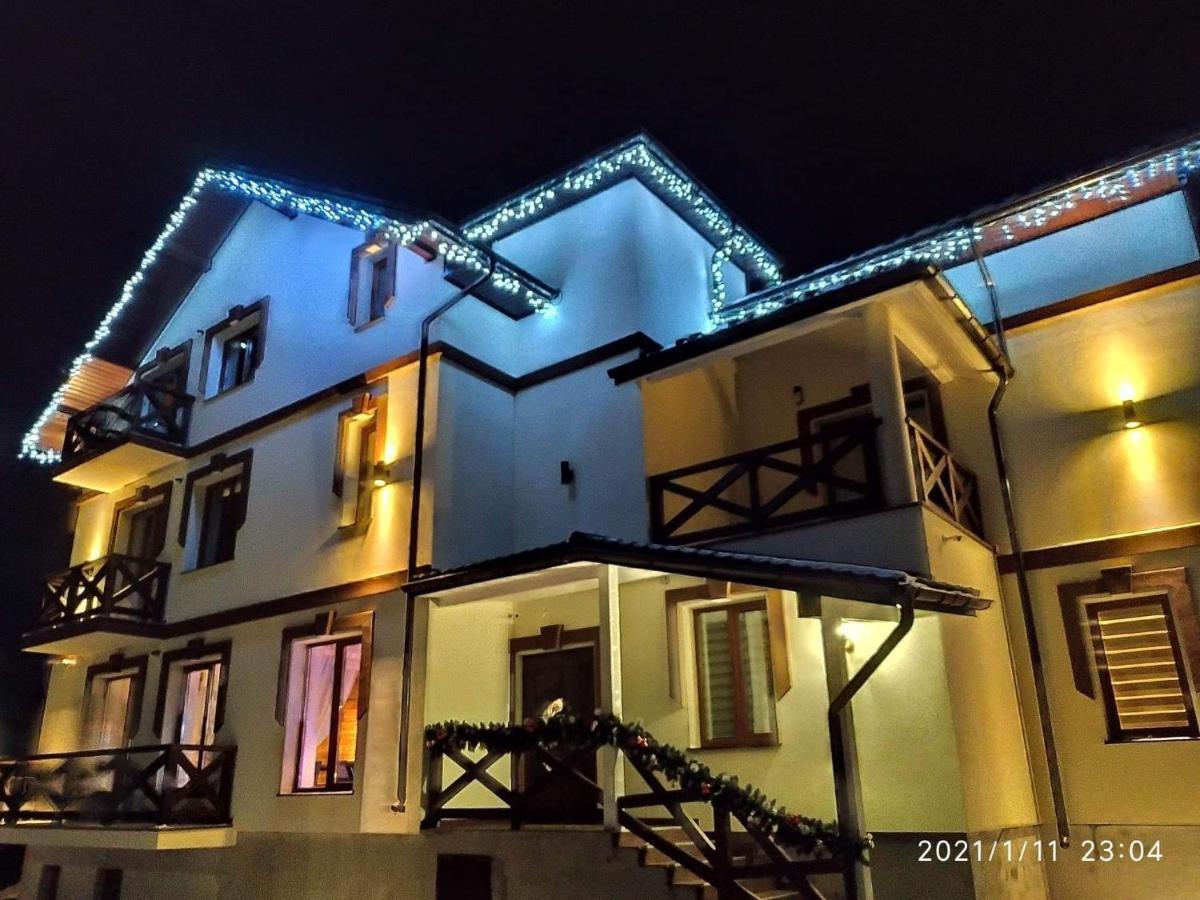 布克维 Князів Двір酒店 外观 照片
